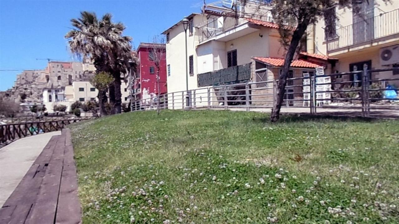 Апартаменты Valerio'S Flat Поццуоли Экстерьер фото